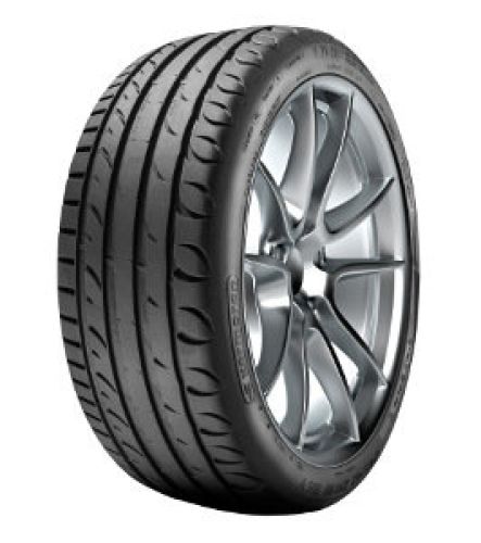 KORMORAN Ultra high performance 225/40R18 92Y XL