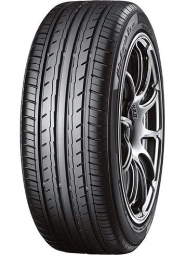 YOKOHAMA BluEarth-Es ES32 235/45R17 97V